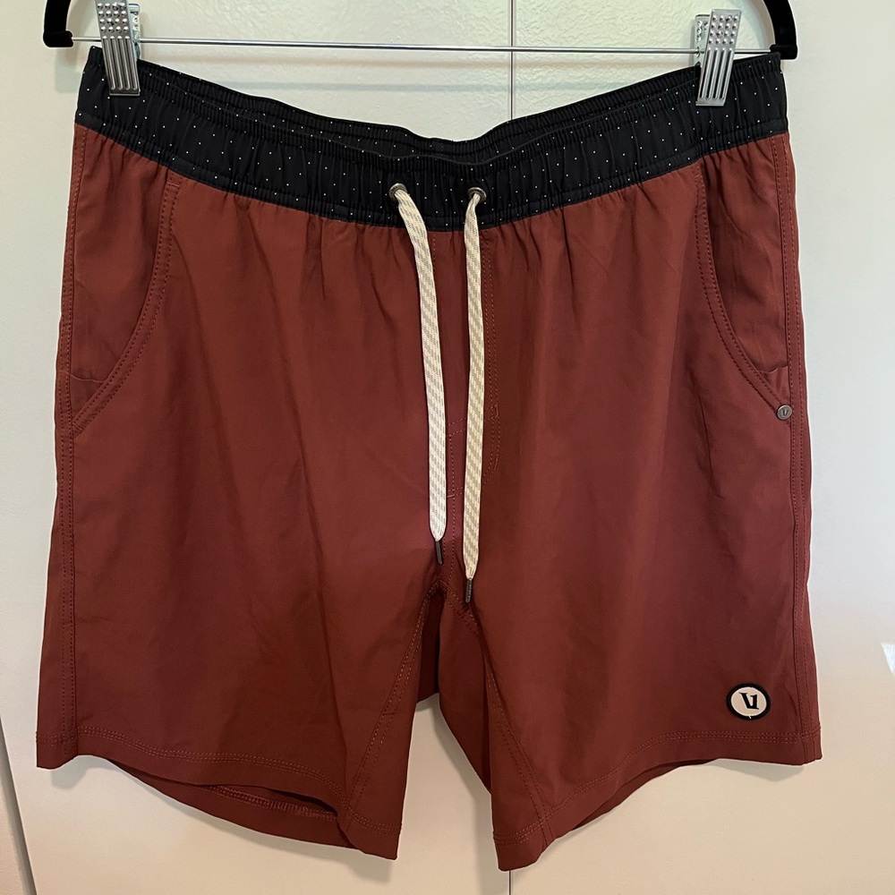 Vuori Kore Shorts 7” Inseam Size L